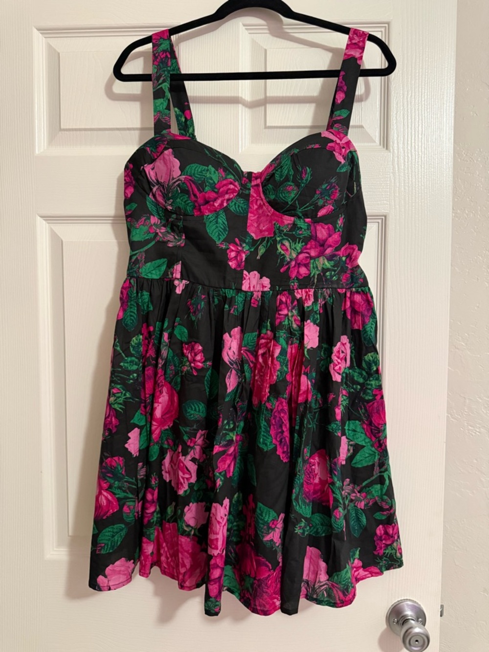 Aqua Black Dress with Fuchsia Roses and Emerald Leaves